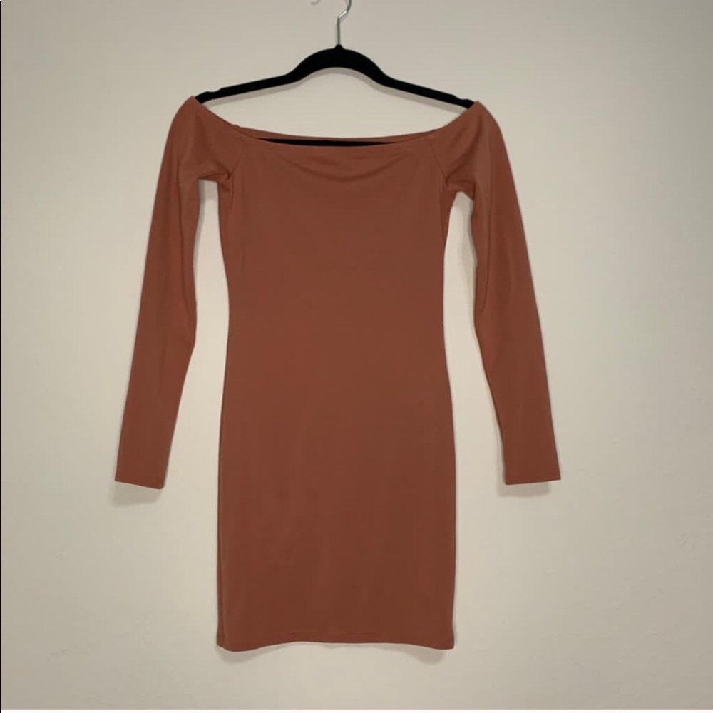 FOREVER 21 Nude off the shoulder dress